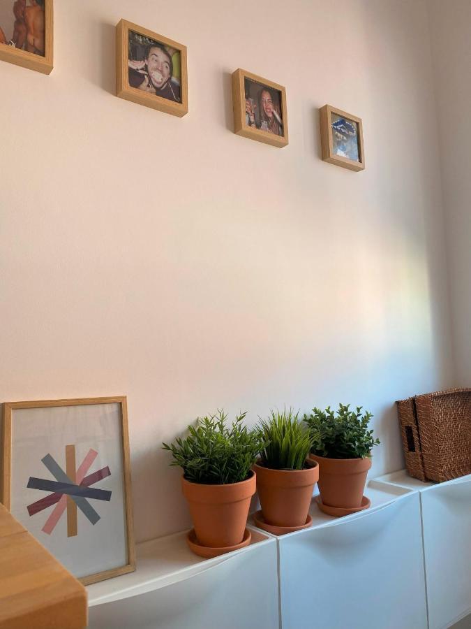 Lisbon, Renovated T2 Apartment Portas De Benfica Amadora Dış mekan fotoğraf